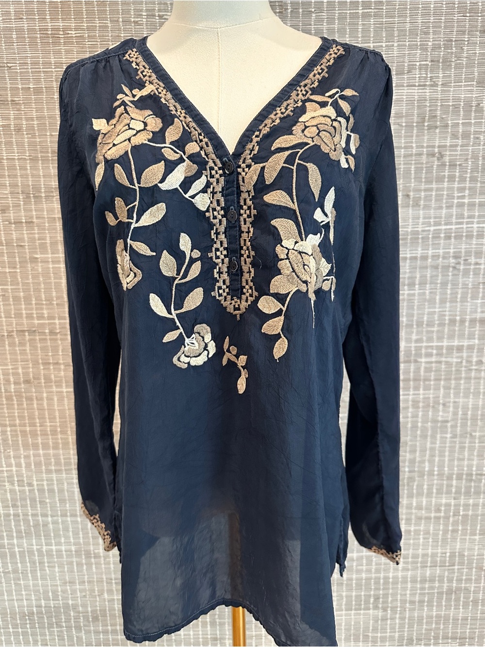 Johnny Was Embroidered Navy V-Neck Women's Top